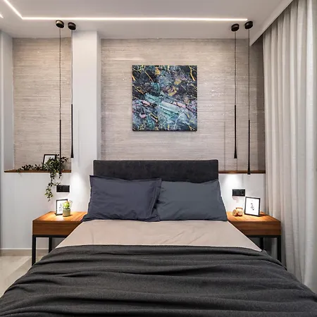 P Deluxe 9 Apartment